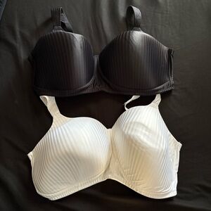 2 Playtex 4707 Tru support Black & White Lightly Padded Bra 44DD